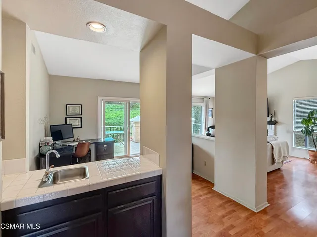 $3,795 | 264 Ridgeton Lane, Unit B, Simi Valley, CA 93065