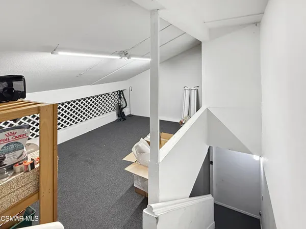 a view of entryway and hall
