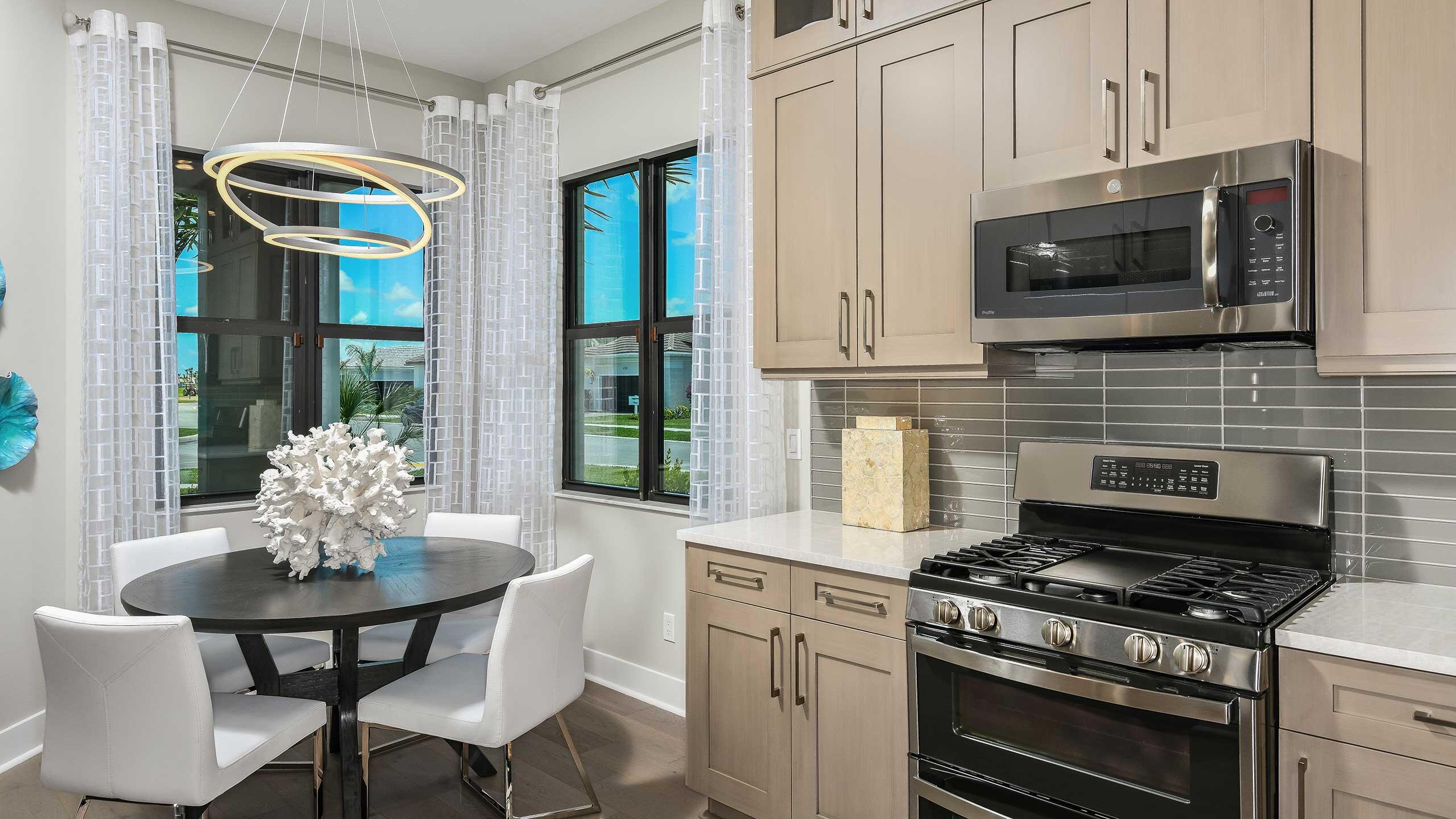 16005 Key Biscayne Lane Westlake, FL 33470 - Photo 3 of 15 Lido-KitchenCasualDining