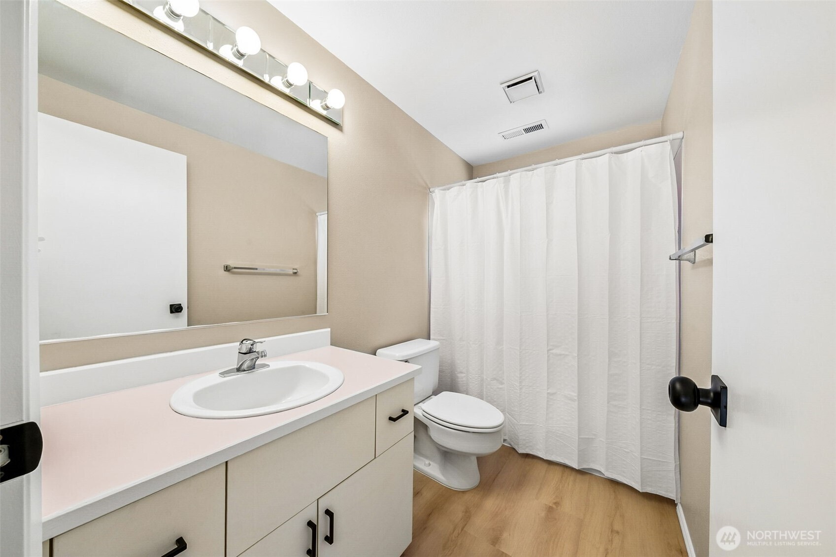 11434 Southeast 186th Street Renton, WA 98055 - Photo 16 of 32 Gallery Image 16