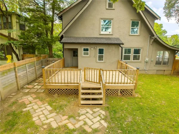 $365,000 | 3651 SW Trafficway, Kansas City, MO 64111