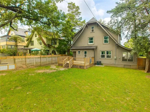 $365,000 | 3651 SW Trafficway, Kansas City, MO 64111