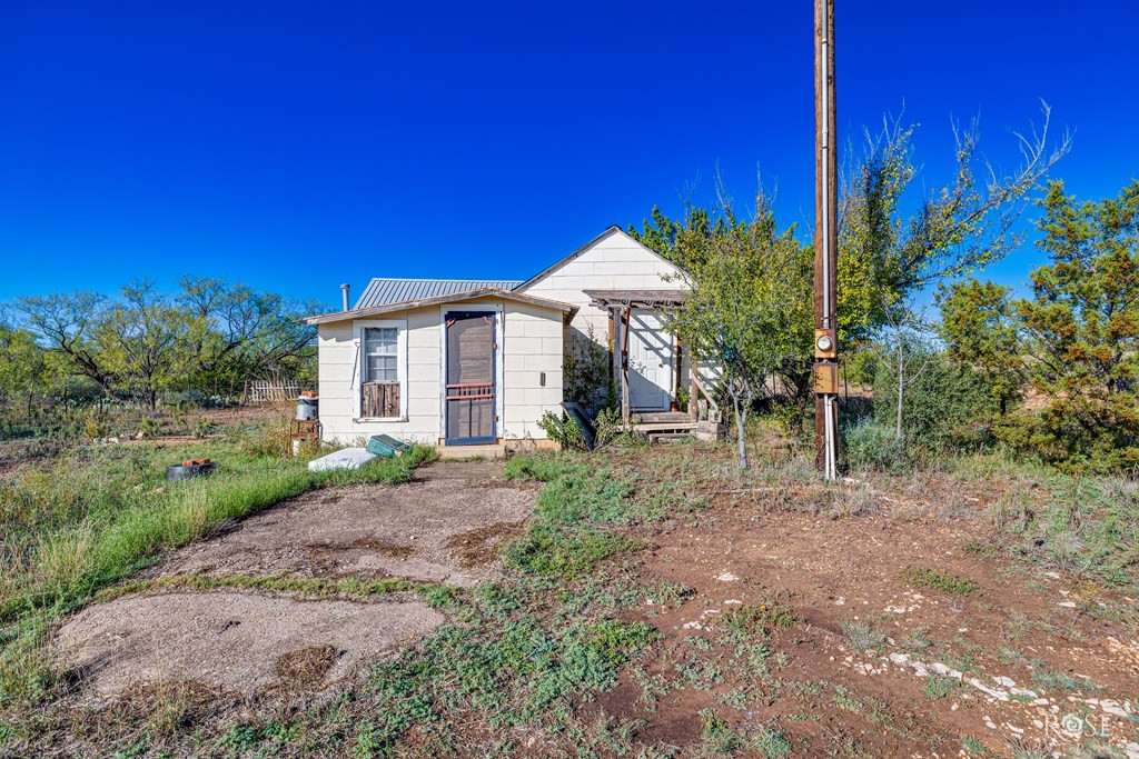 201 Ratliff Road Bronte, TX 76933 - Photo 17 of 39 Photo 18