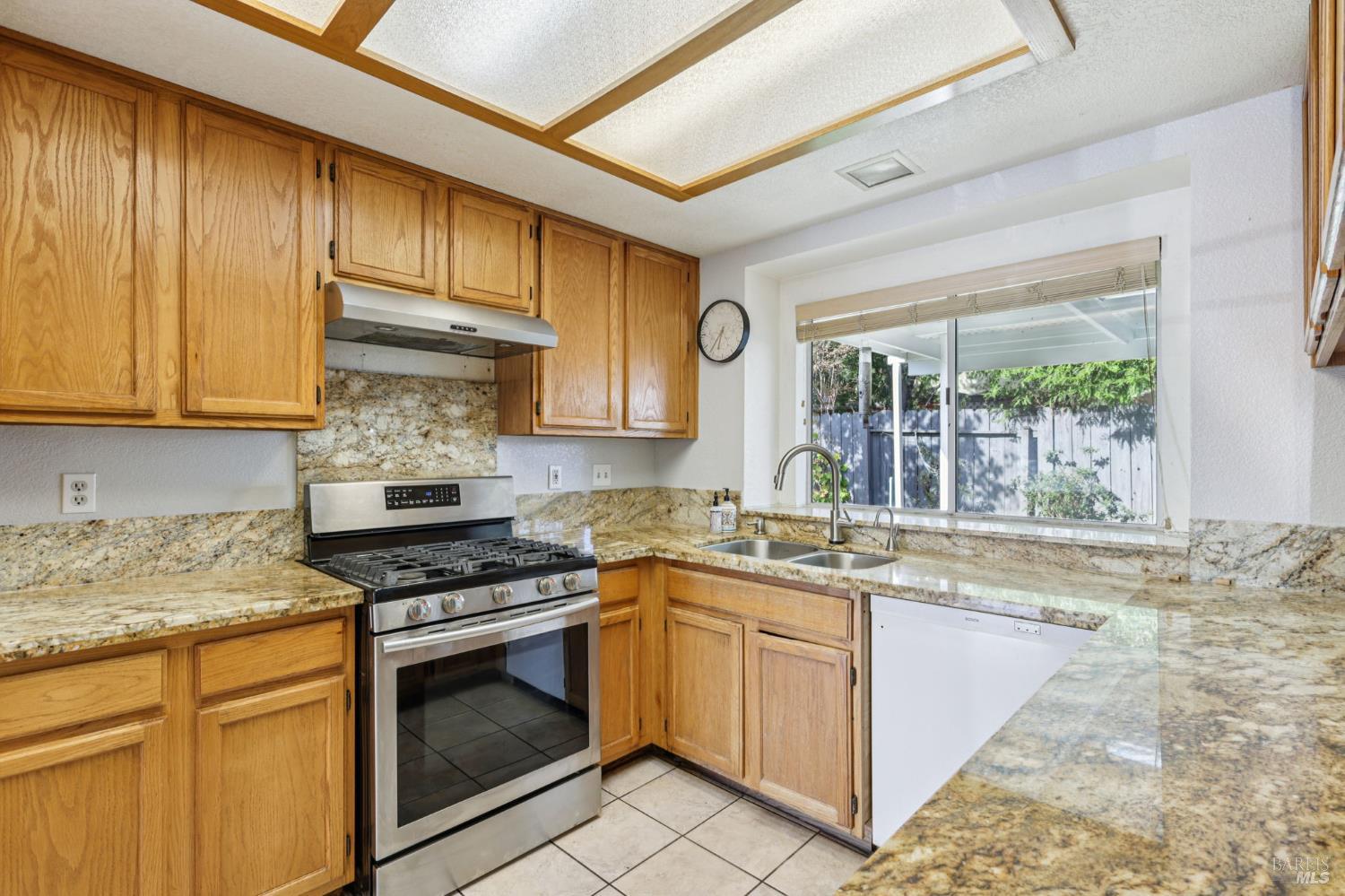 2950 Gammon Court Fairfield, CA 94533 - Photo 13 of 48