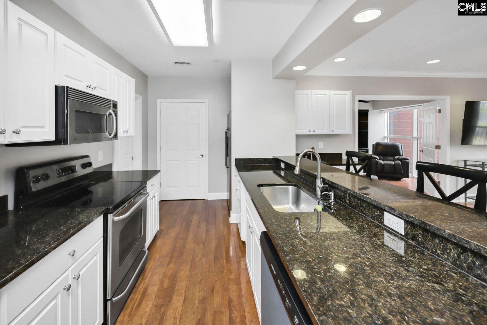 900 South Stadium Road, Unit N210 Columbia, SC 29201 - Photo 7 of 21
