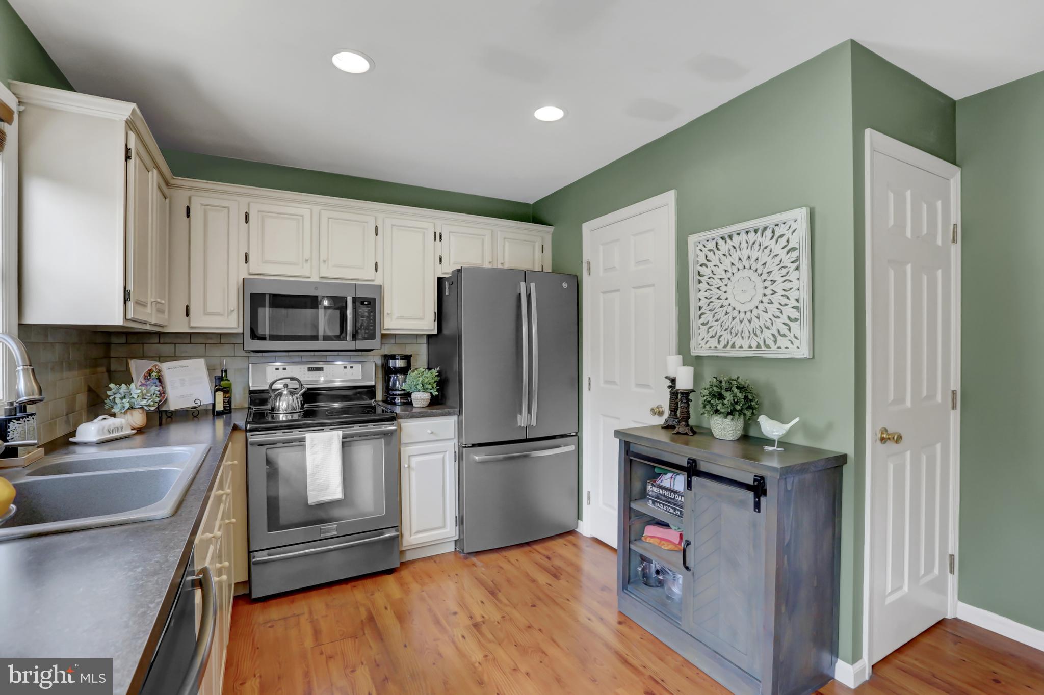 36 Pheasant Lane Lititz, PA 17543 - Photo 11 of 29 Gallery Image 11