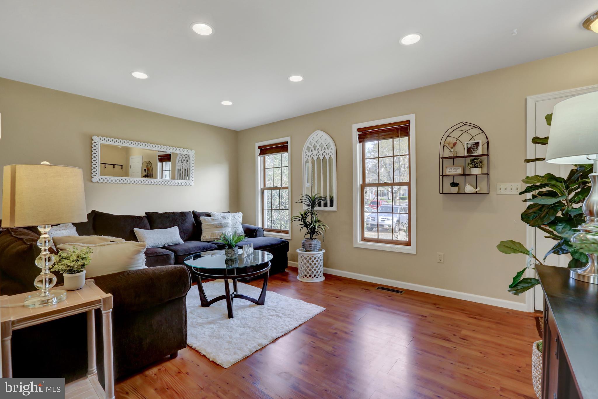 36 Pheasant Lane Lititz, PA 17543 - Photo 4 of 29 Gallery Image 4