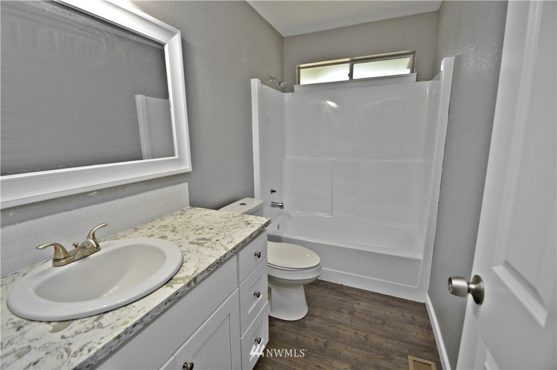 4403 Chrisella Road East Edgewood, WA 98372 - Photo 13 of 20 Gallery Image 13
