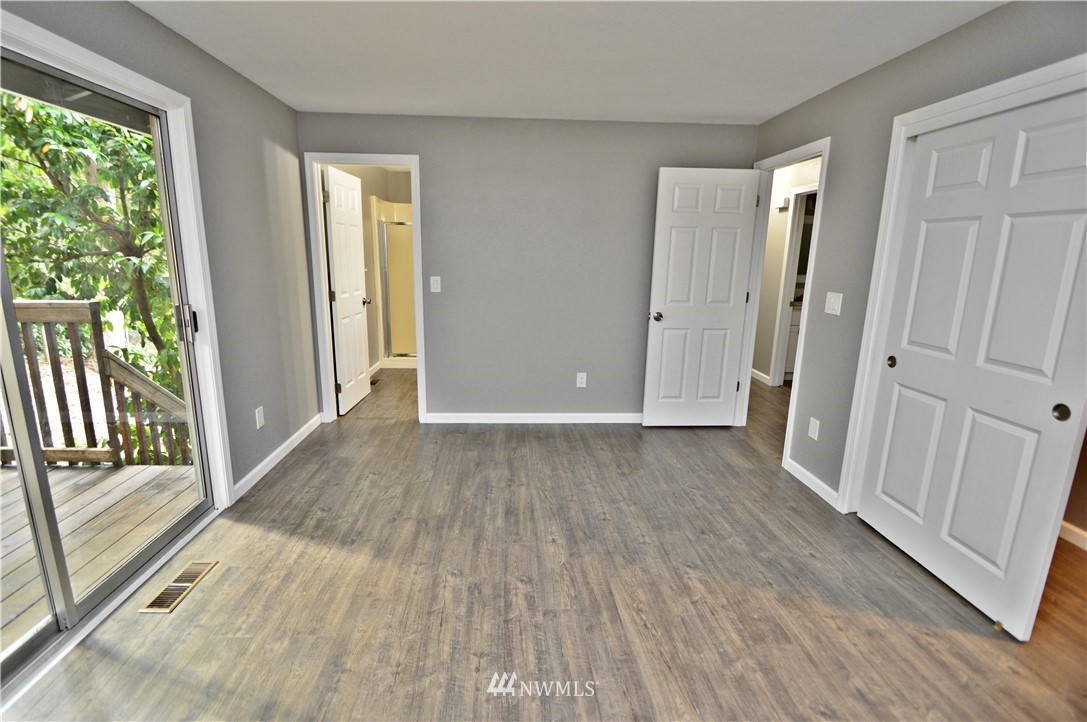 4403 Chrisella Road East Edgewood, WA 98372 - Photo 9 of 20 Gallery Image 9