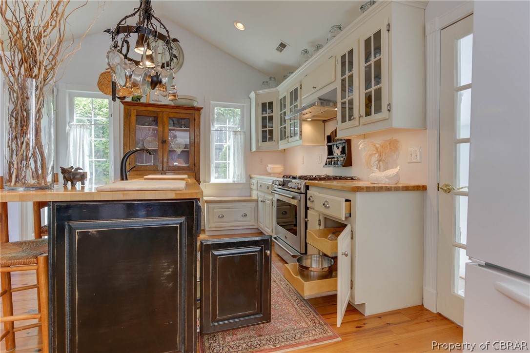 85 Edwards Lndg Road Hudgins, VA 23076 - Photo 16 of 49