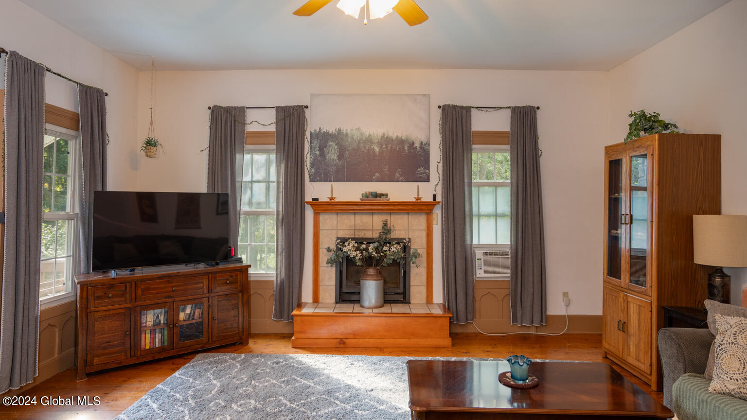 1149 Best Road East Greenbush, NY 12061 - Photo 9 of 37 DSC06393-Edit