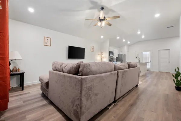 $1,999 | 2133 Langford Avenue, Lubbock, TX 79407