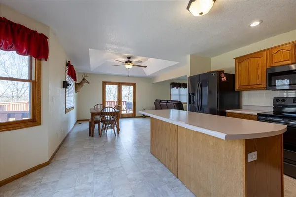 $464,900 | 9769 County Road 427, Savannah, MO 64485