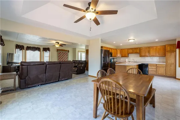 $464,900 | 9769 County Road 427, Savannah, MO 64485