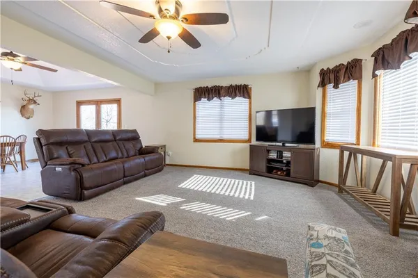 $464,900 | 9769 County Road 427, Savannah, MO 64485