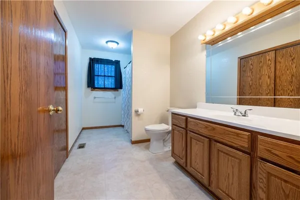 $464,900 | 9769 County Road 427, Savannah, MO 64485