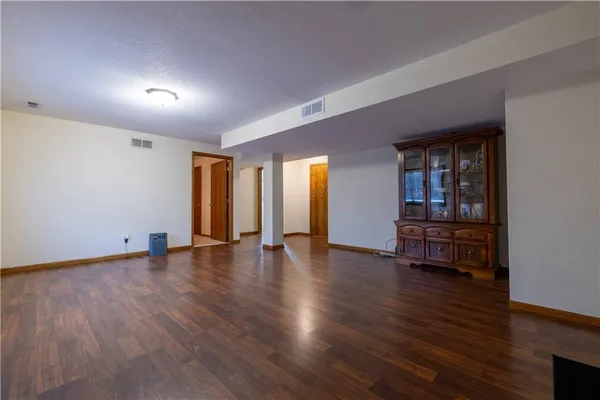 $464,900 | 9769 County Road 427, Savannah, MO 64485