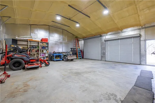 $464,900 | 9769 County Road 427, Savannah, MO 64485