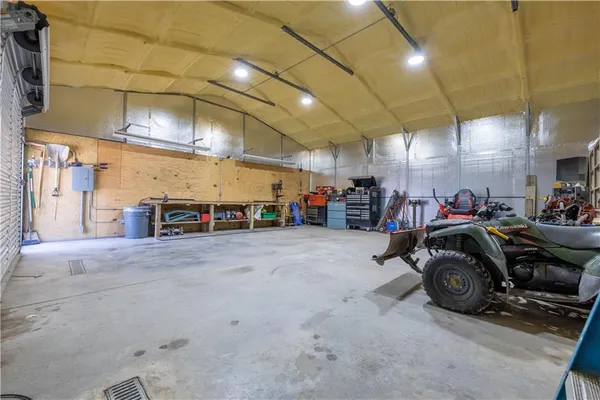 $464,900 | 9769 County Road 427, Savannah, MO 64485