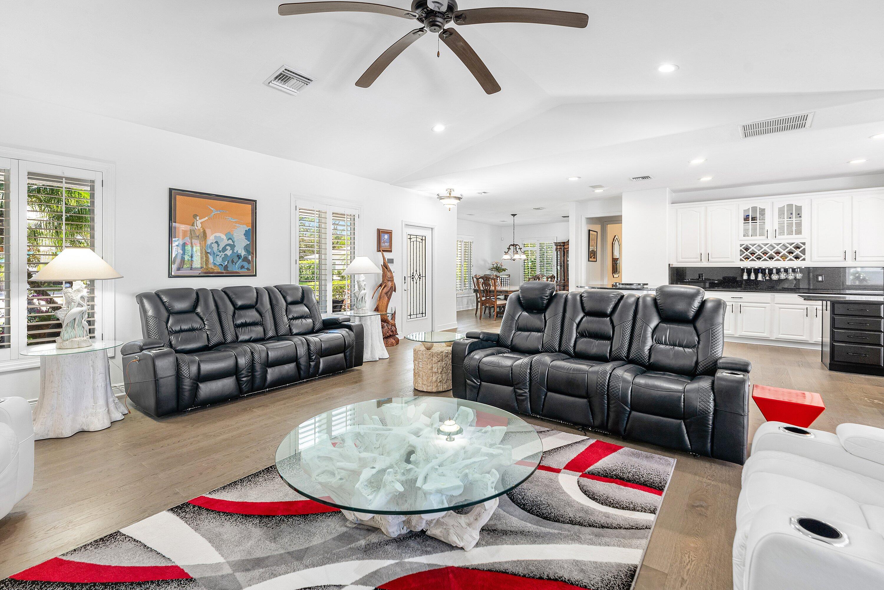 5495 Hibiscus Road Jupiter, FL 33458 - Photo 12 of 45 008-5495HibiscusRoad-Jupiter-FL-33458-SM