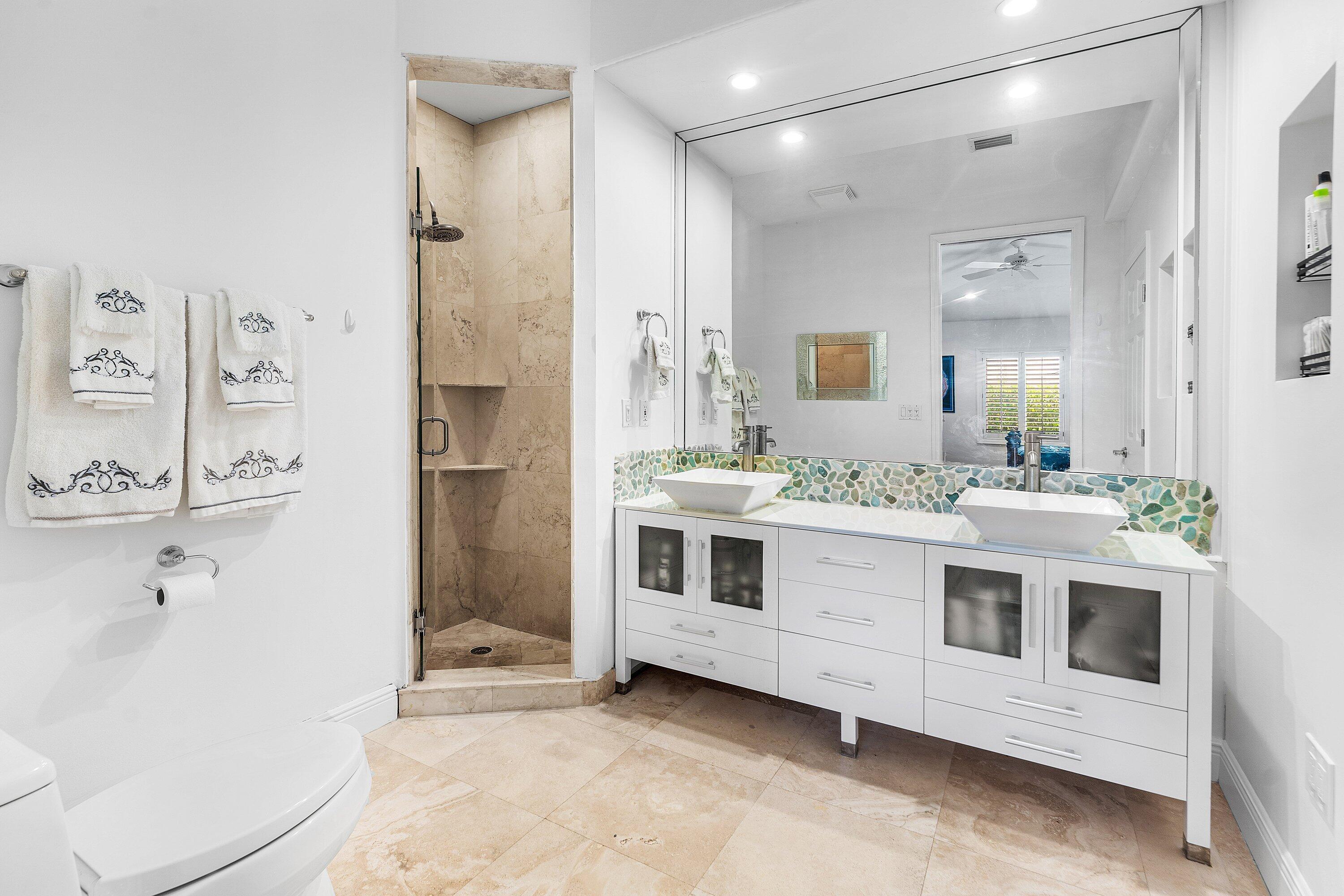 5495 Hibiscus Road Jupiter, FL 33458 - Photo 19 of 45 021-5495HibiscusRoad-Jupiter-FL-33458-SM