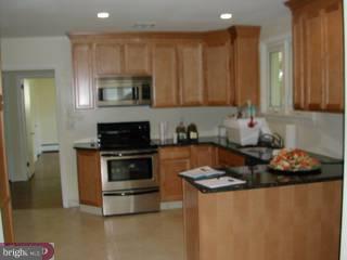 359 East Spring Avenue Ardmore, PA 19003 - Photo 2 of 6 Gallery Image 2