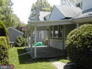 359 East Spring Avenue Ardmore, PA 19003 - Photo 6 of 6 Gallery Image 6