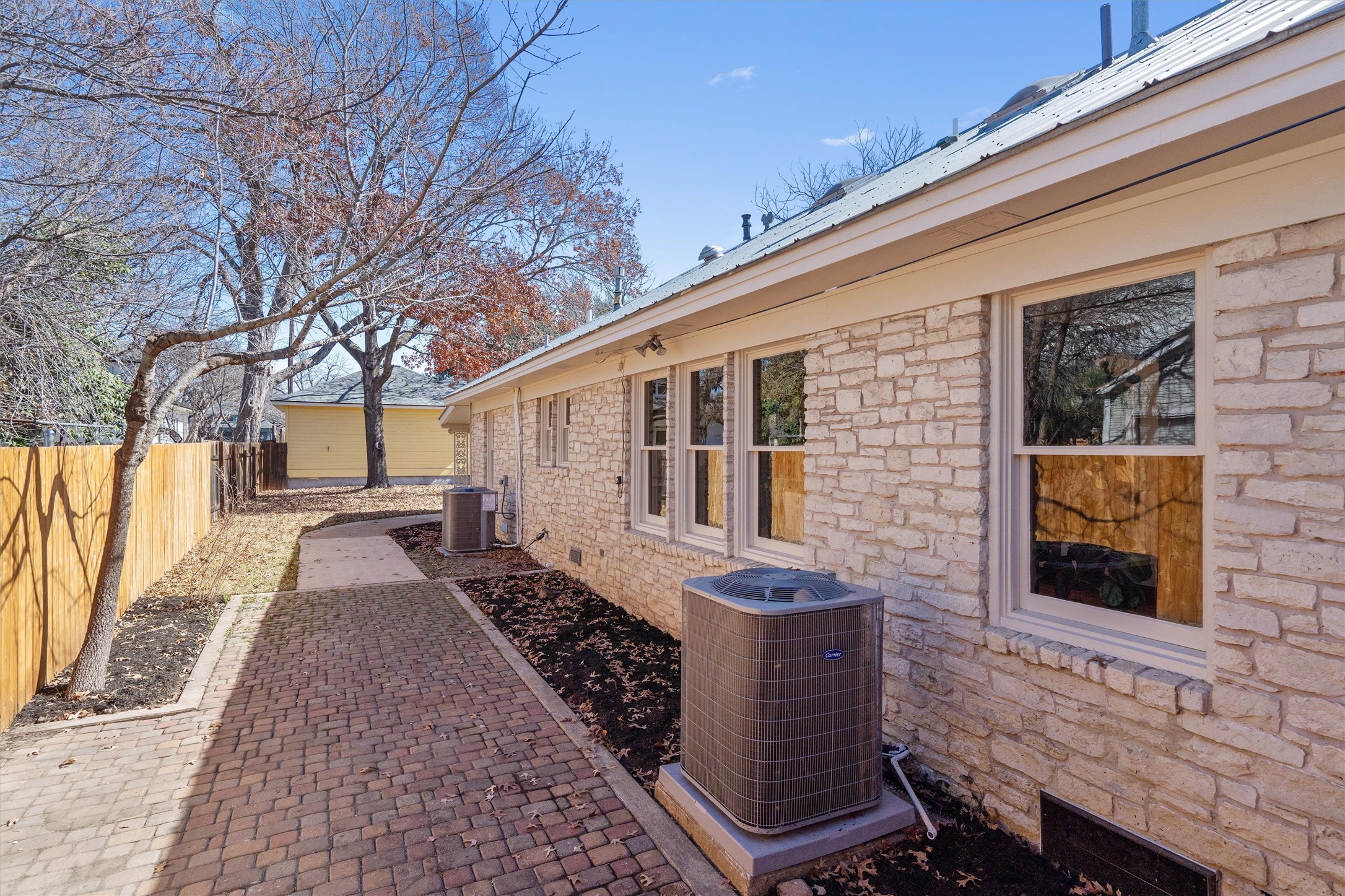 1605 South Austin Avenue Georgetown, TX 78626 - Photo 36 of 40 View of patio