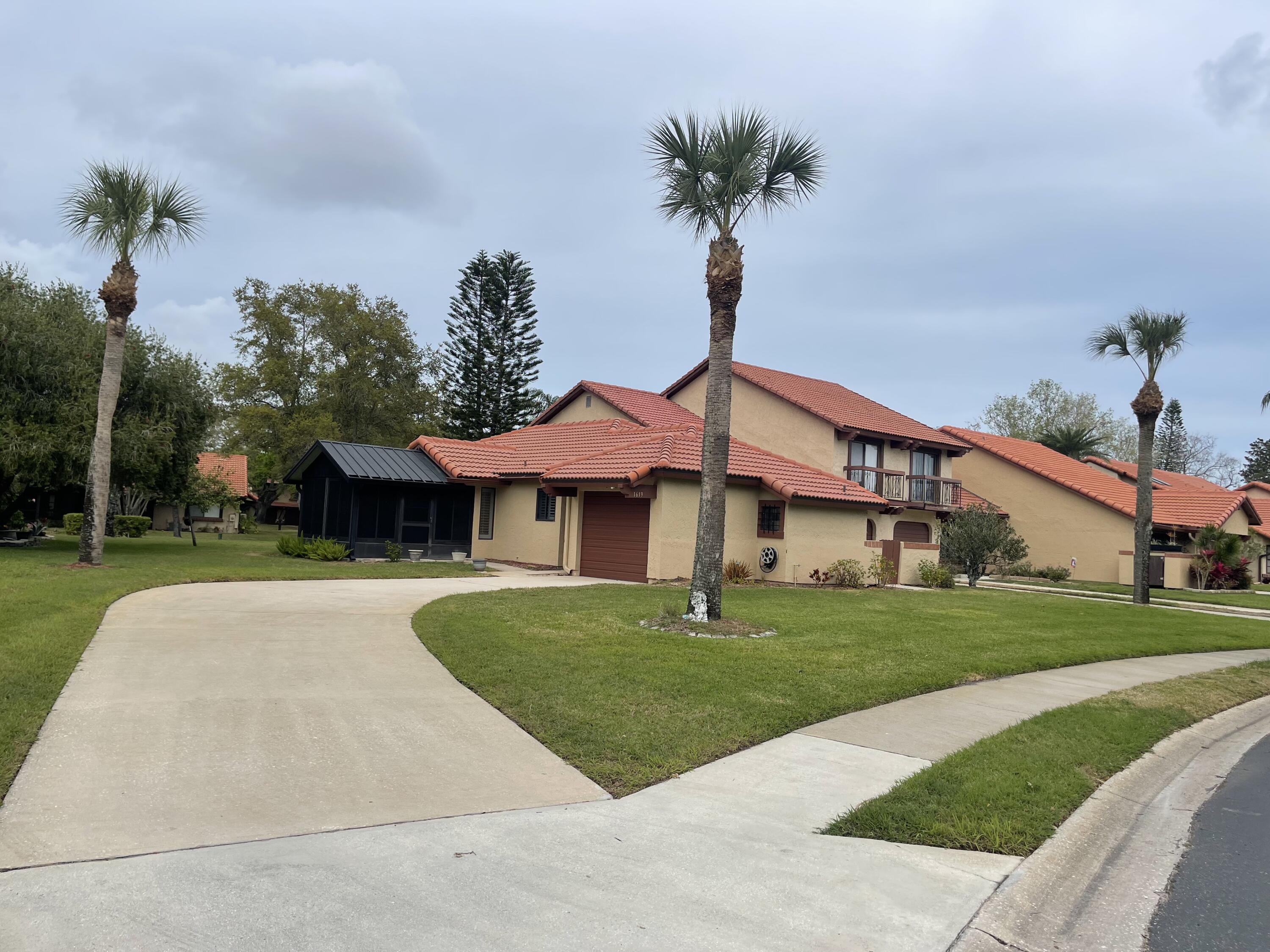 1619 Avery Road Northeast Palm Bay, FL 32905 - Photo 2 of 48 IMG_2537