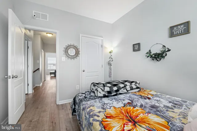 $565,000 | 111 Tanglewood Manor Drive, Silver Spring, MD 20904