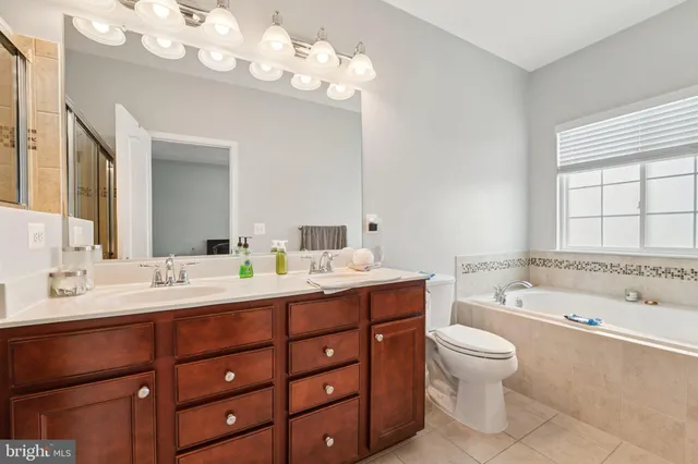 $565,000 | 111 Tanglewood Manor Drive, Silver Spring, MD 20904