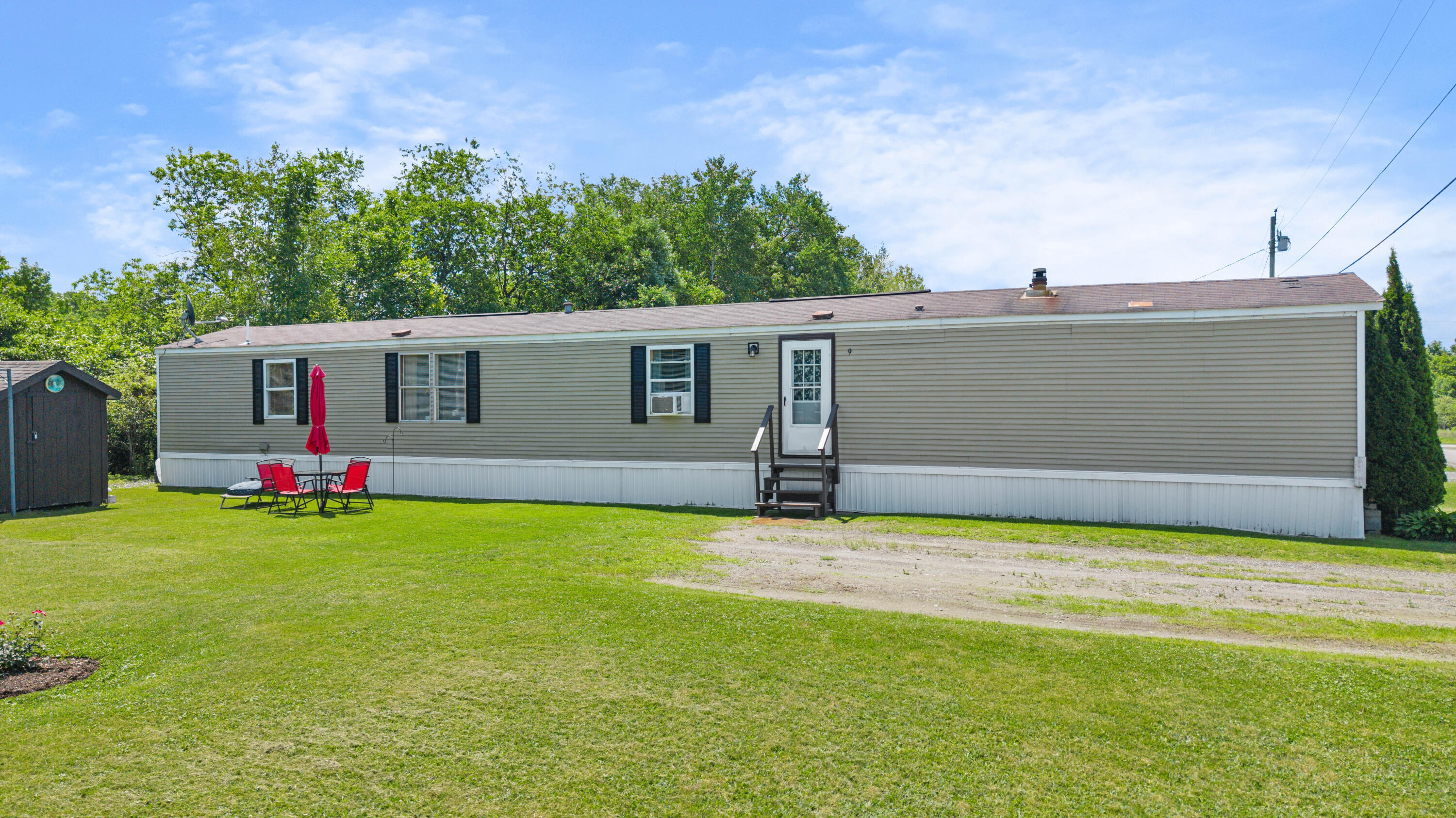 9 Long Avenue Clinton, ME 04927 - Photo 29 of 31 Exterior