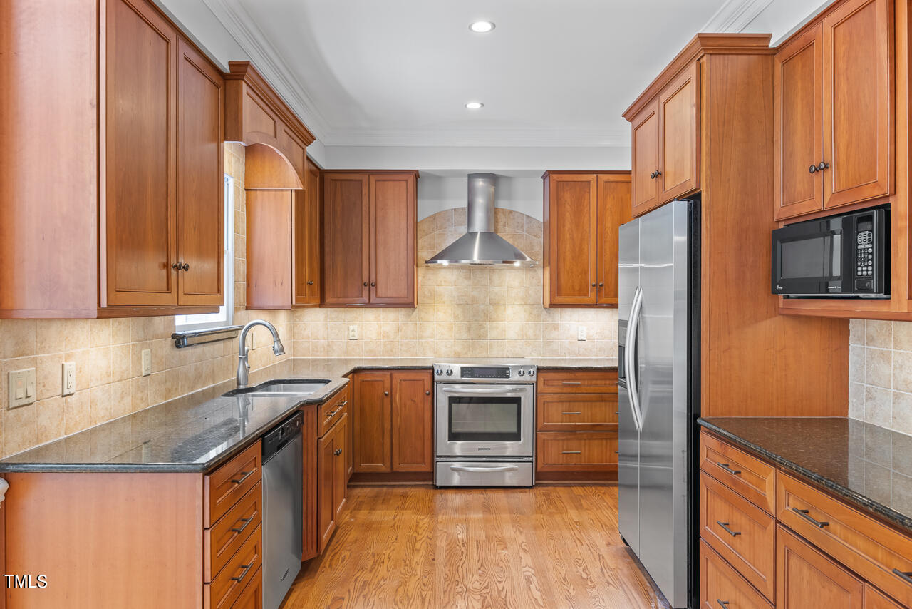 412 Grosvenor Drive Raleigh, NC 27615 - Photo 18 of 53 412-grosvenor-downstairs-12