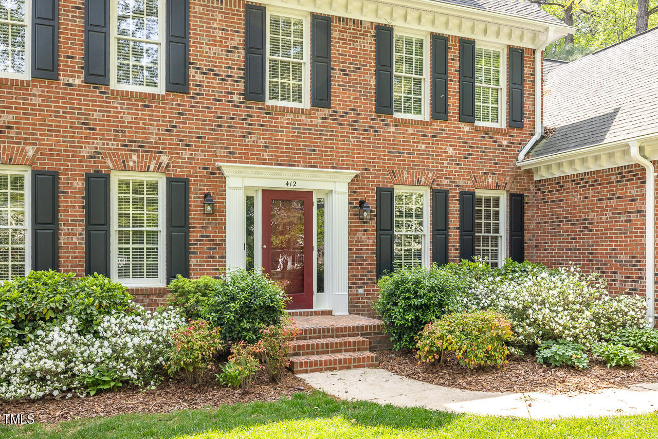412 Grosvenor Drive Raleigh, NC 27615 - Photo 4 of 53 412-grosvenor-vacant-6