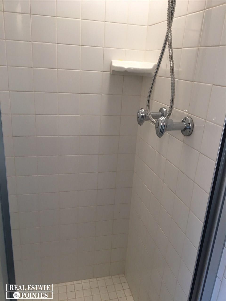 18045 Martin Road Roseville, MI 48066 - Photo 10 of 13