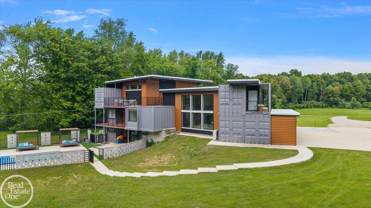 850 Frick Road Leonard, MI 48367 - Photo 53 of 84