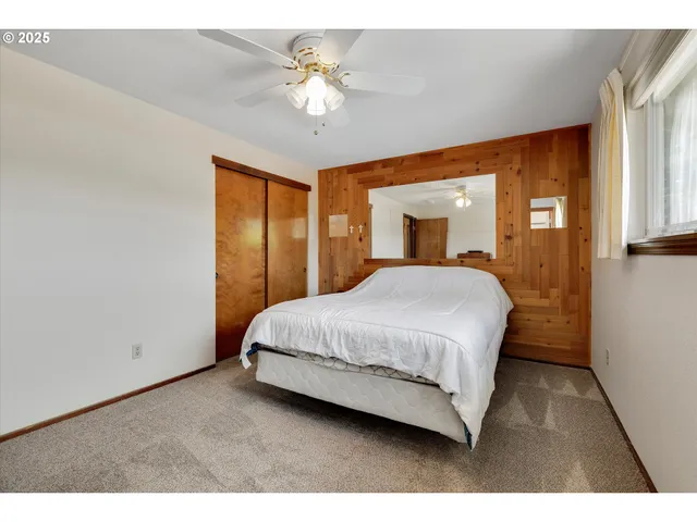 $755,900 | 18027 Southeast Emi Street, Damascus, OR 97089