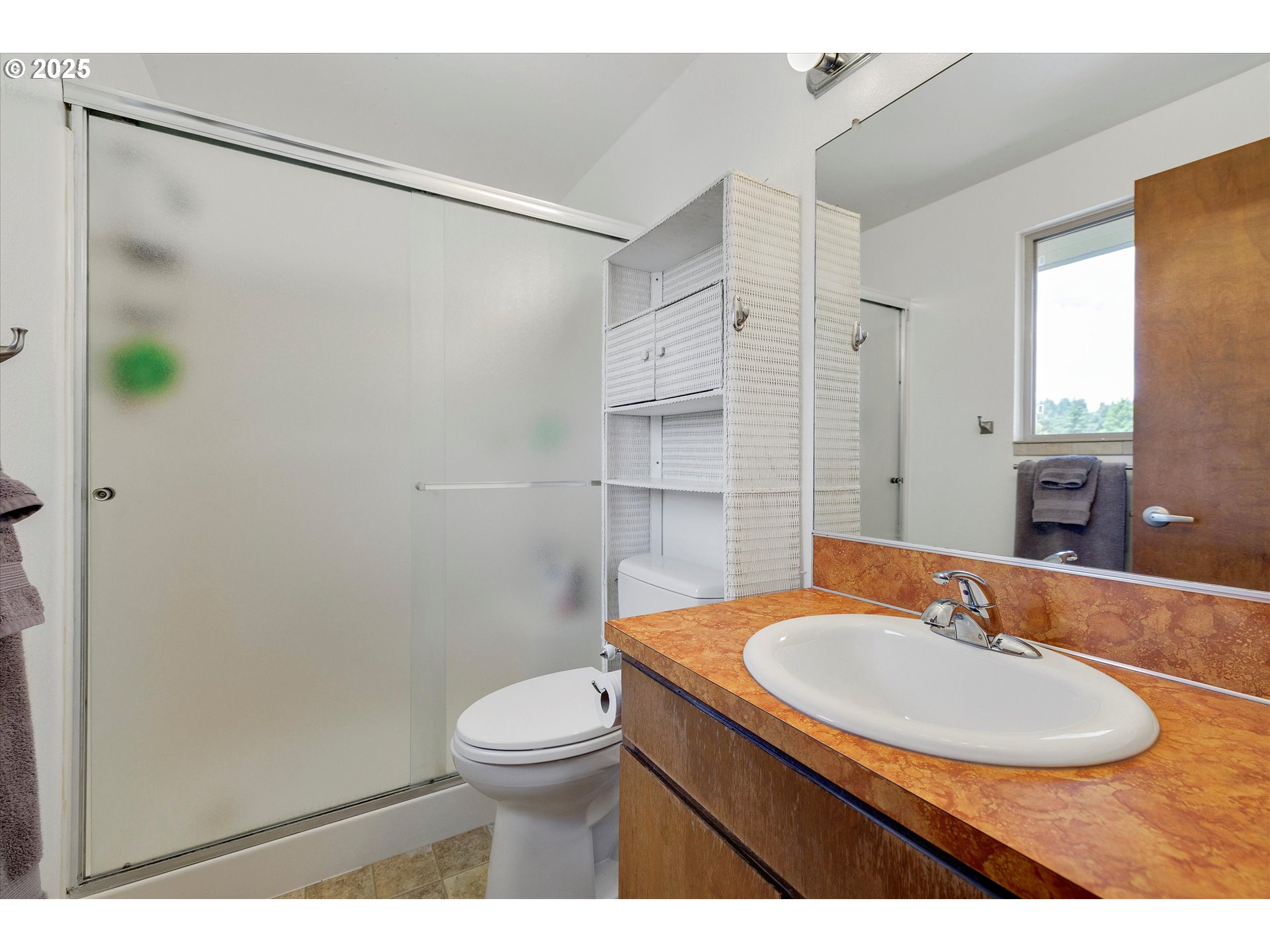 18027 Southeast Emi Street Damascus, OR 97089 - Photo 15 of 48