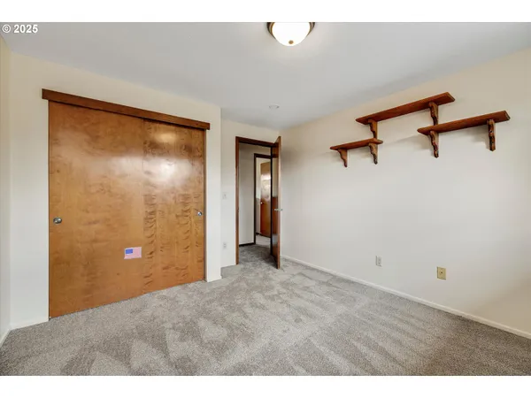 $699,000 | 18027 Southeast Emi Street, Damascus, OR 97089