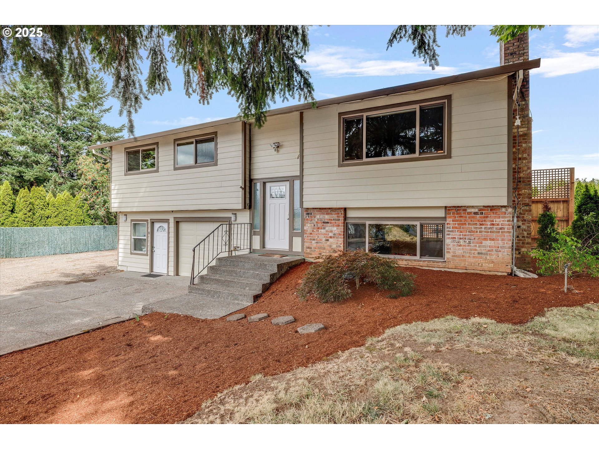 18027 Southeast Emi Street Damascus, OR 97089 - Photo 2 of 48