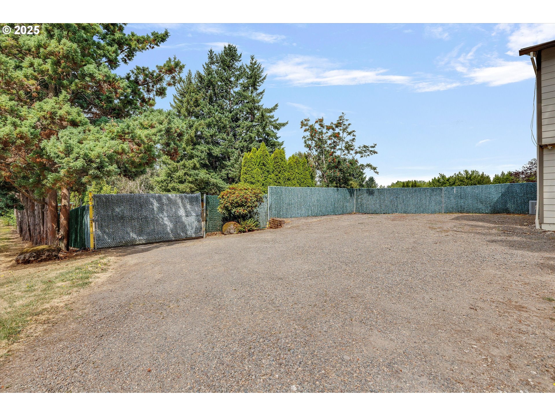 18027 Southeast Emi Street Damascus, OR 97089 - Photo 35 of 48