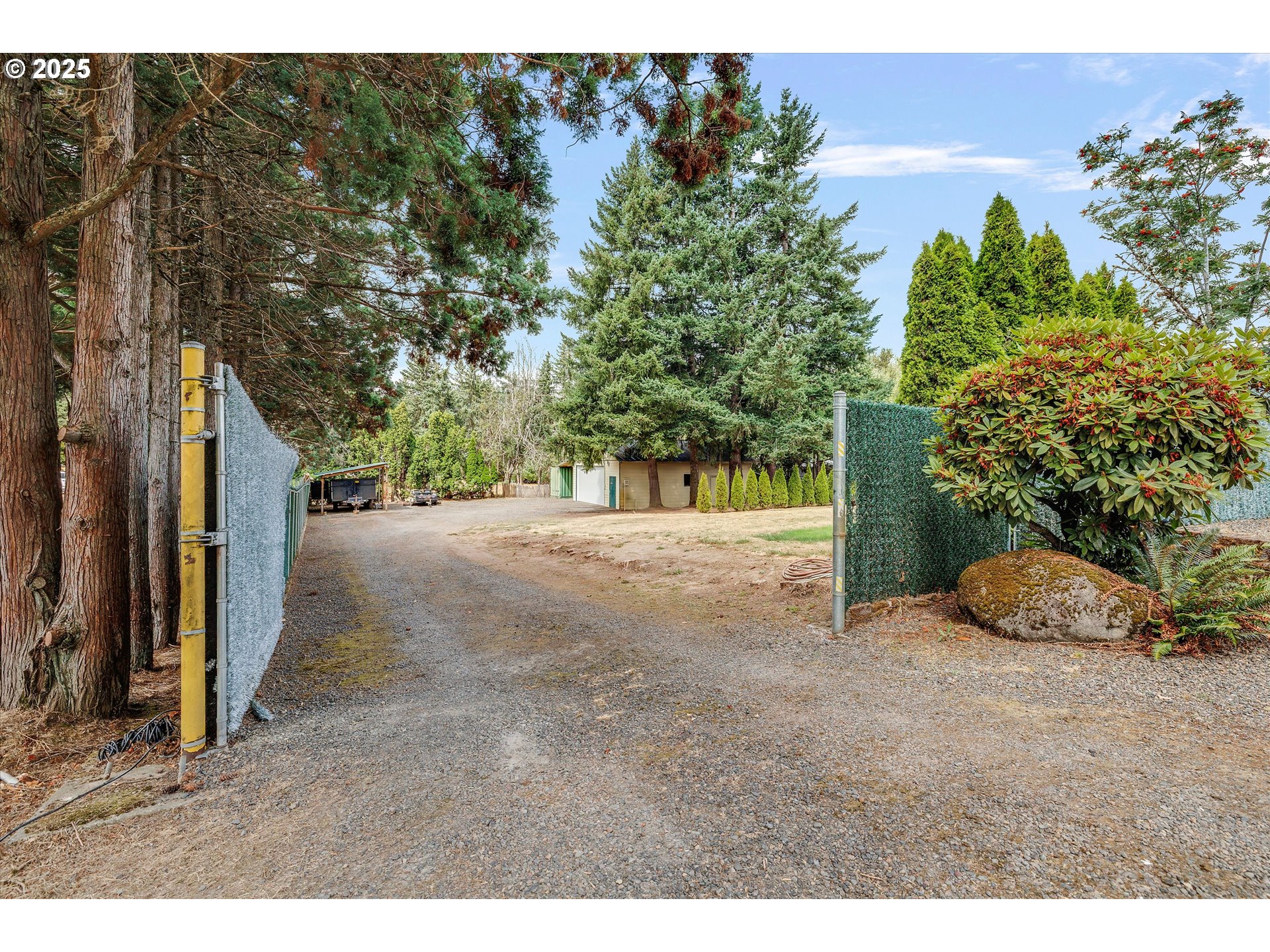 18027 Southeast Emi Street Damascus, OR 97089 - Photo 37 of 48