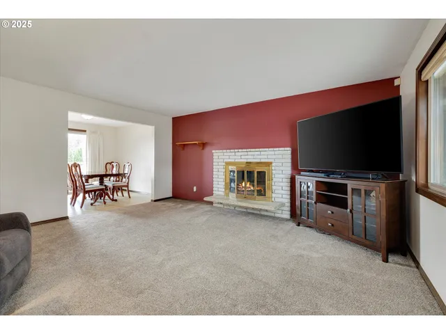 $755,900 | 18027 Southeast Emi Street, Damascus, OR 97089