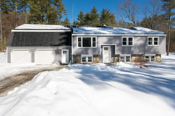 $650,000 | 449 Silver Lake Road, Hollis, NH 03049