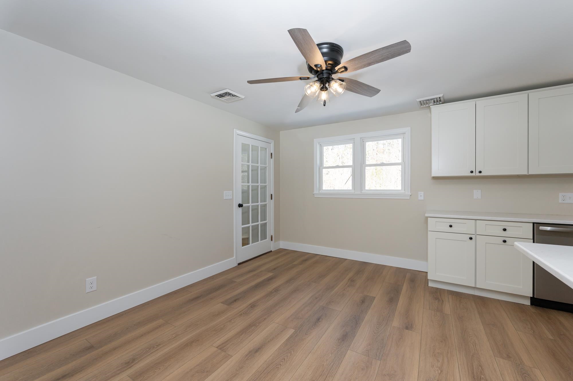 449 Silver Lake Road Hollis, NH 03049 - Photo 8 of 44