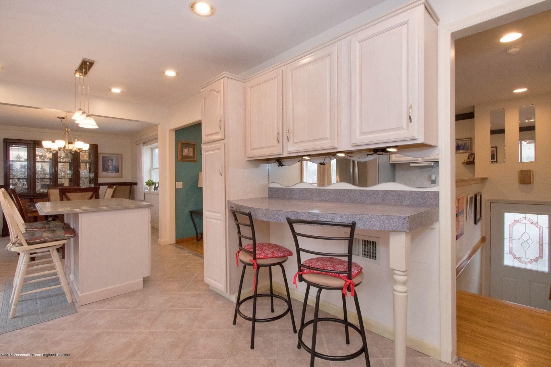 353 Old Squan Road Brick, NJ 08724 - Photo 5 of 27 Kitchen 33