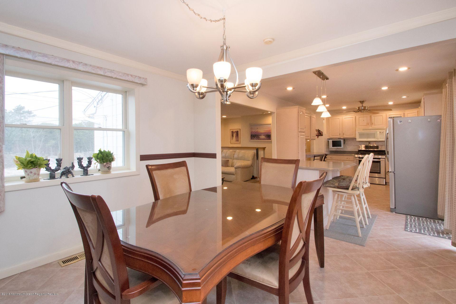 353 Old Squan Road Brick, NJ 08724 - Photo 7 of 27 Dining rm