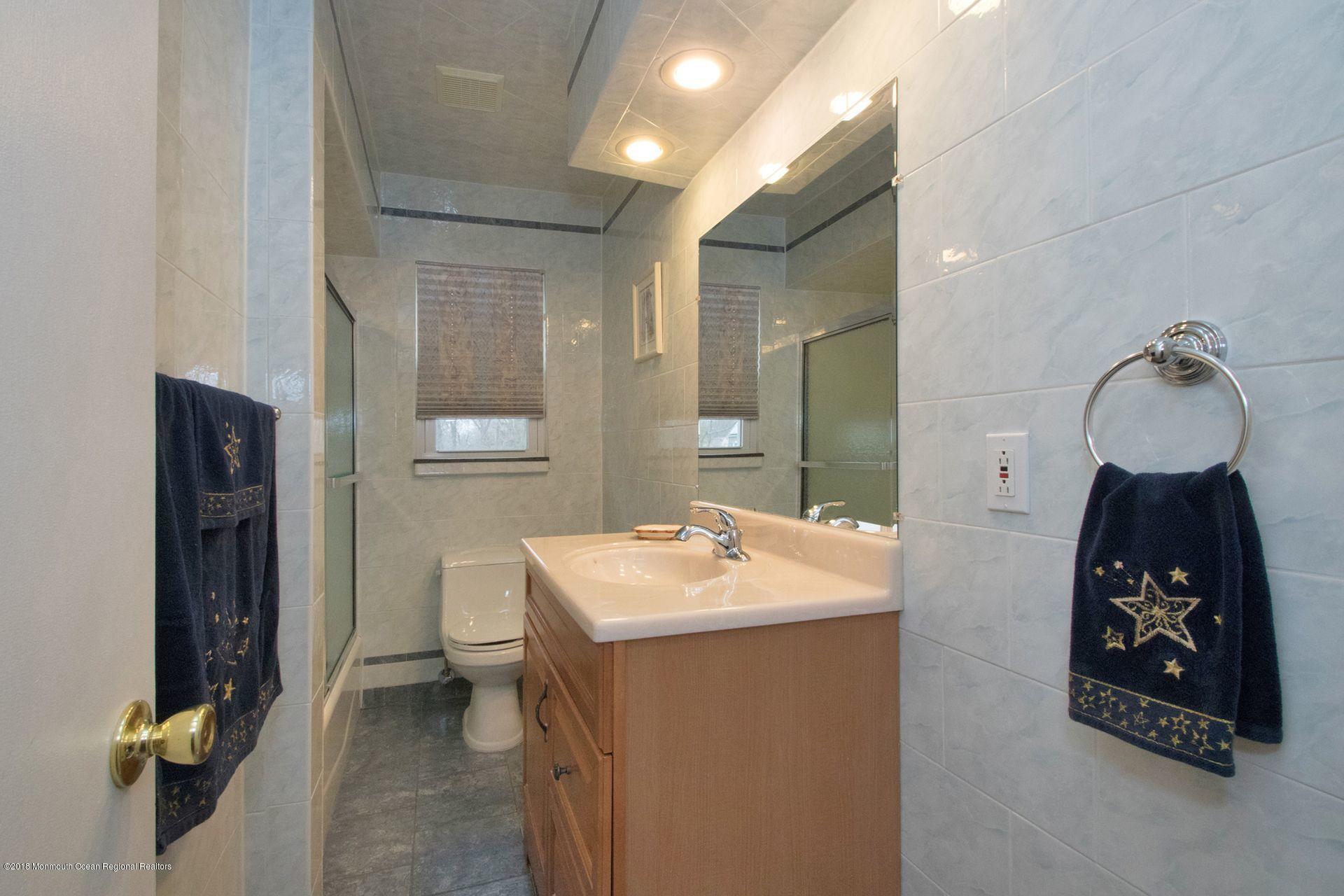 353 Old Squan Road Brick, NJ 08724 - Photo 10 of 27 Full bath 1