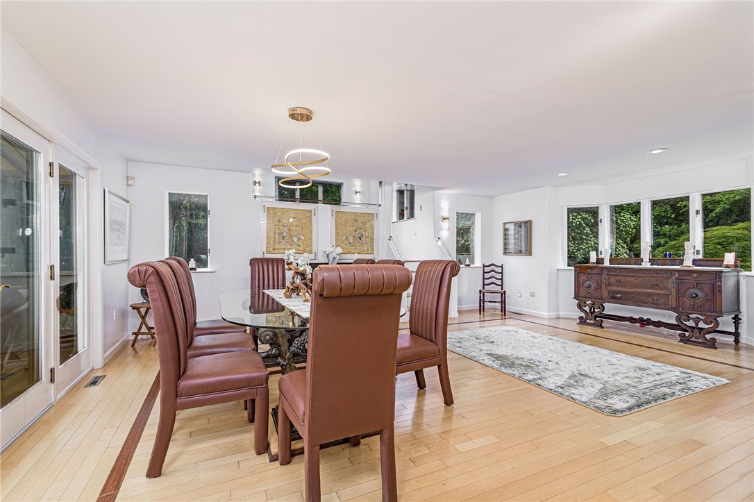 48 Wright Lane Jamestown, RI 02835 - Photo 18 of 48 Dining area shares space with living room