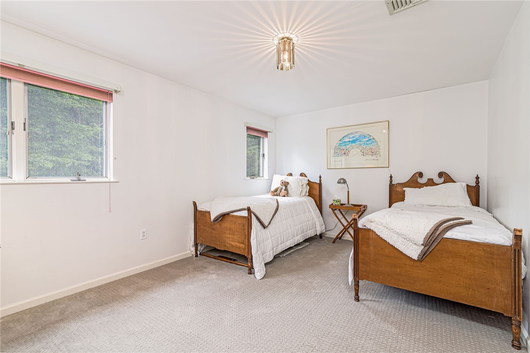 48 Wright Lane Jamestown, RI 02835 - Photo 39 of 48 Guest bedroom